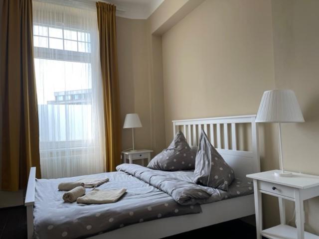 Apartman Galerie Дечин Екстериор снимка